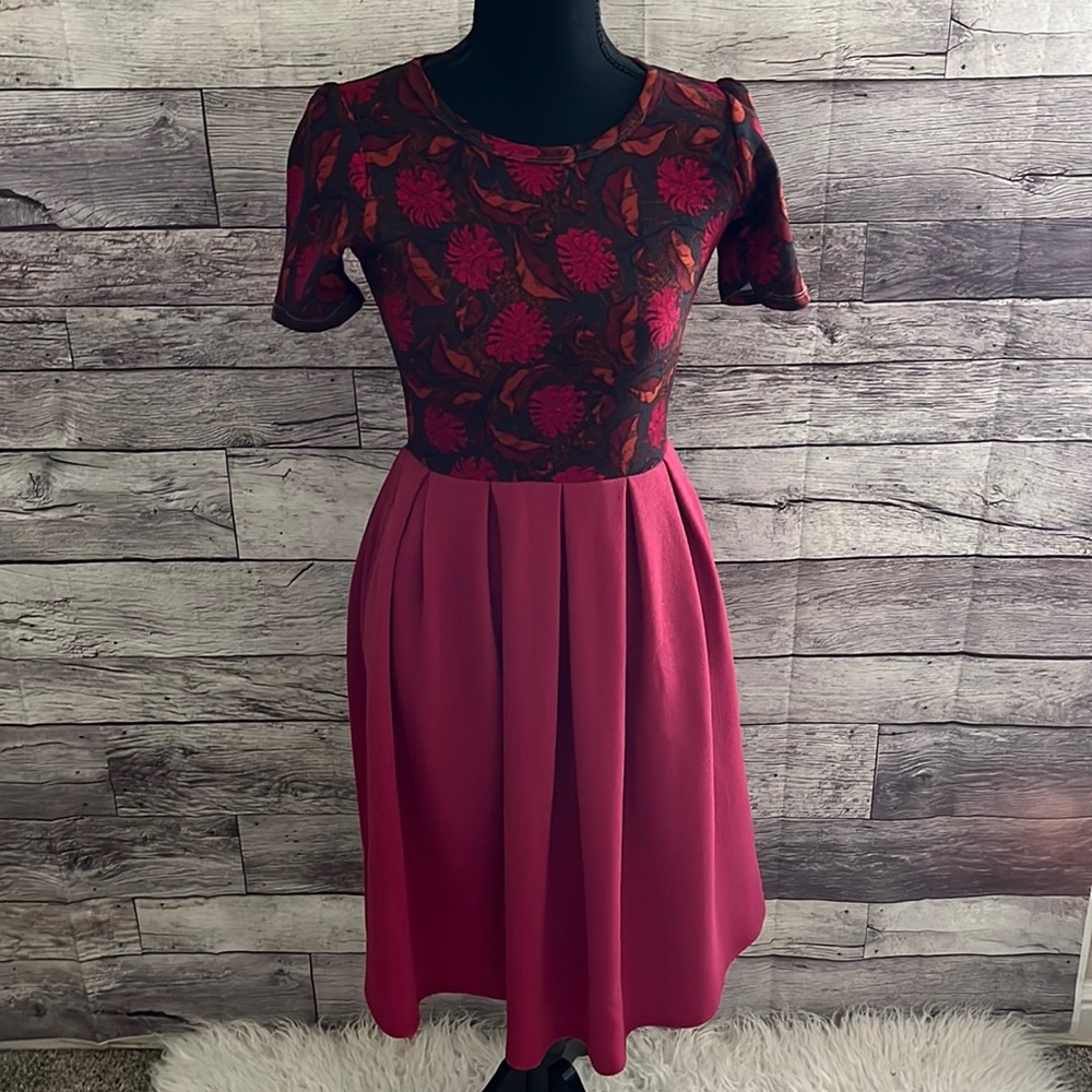 Floral burgundy dress